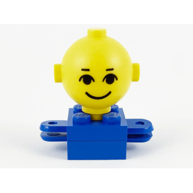 blue homemaker figure maxifigure torso assembly with yellow head with black eyes eyebrows and smile pattern 792c03 685px4