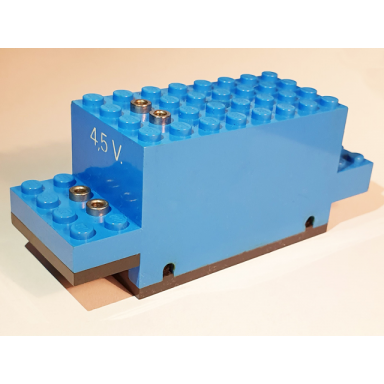 blue electric motor 4.5v type a 12 x 4 x 4 train with white 45 v pattern