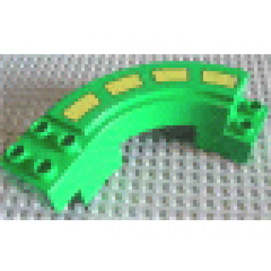 green duplo road section curve with yellow broken stripe pattern
