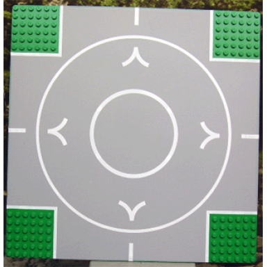 green baseplate road 32 x 32 6-stud crossroads with runway v wide pattern