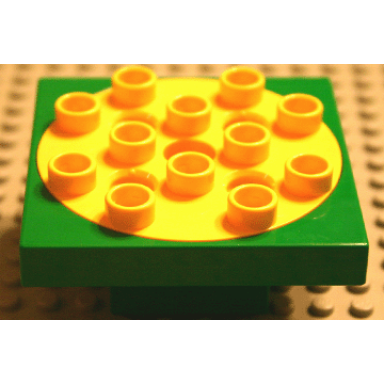 green duplo turntable 4 x 4 base with yellow top plate