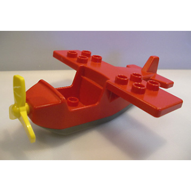 red duplo airplane small wings on top with dark gray bottom and yellow propeller