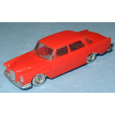 red ho scale mercedes 220s