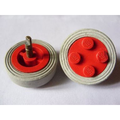 red wheel with 4 studs and axle cam for motor with light gray tire smooth - small solid 7039b 132old