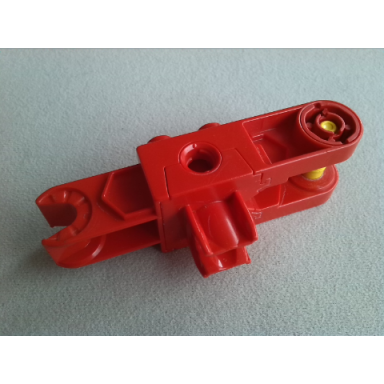 red duplo toolo arm 2 x 6 with triangular set screw and clip ends and clip on top