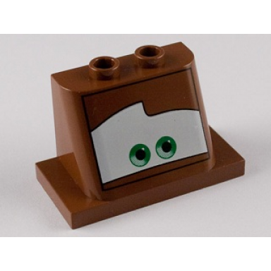 reddish brown windscreen 2 x 3 x 2 with 2 x 4 base with green eyes looking straight on white background pattern