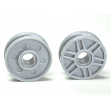 light bluish gray wheel 18mm d x 8mm with fake bolts and shallow spokes