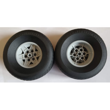 light bluish gray wheel 43.2mm d x 26mm technic racing small 6 pin holes with black tire 81.6 x 44 r 56908 18450