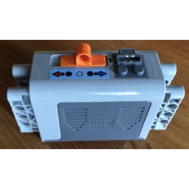 light bluish gray electric 9v battery box 4 x 11 x 7 pf with blue and red short arrows pattern sticker - set 8052