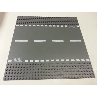 baseplate road 32 x 32 6-stud straight with white dashed lines and storm drain pattern