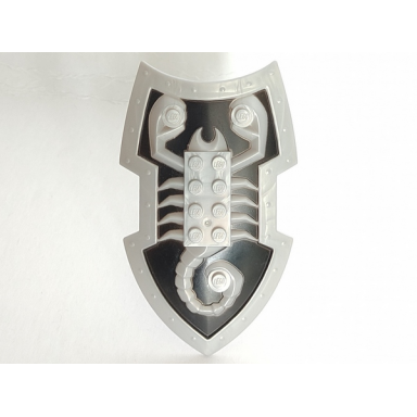 pearl light gray large figure shield 2 x 4 brick relief vladek scorpion with black and silver pattern