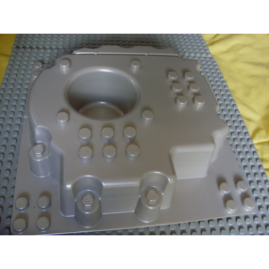 pearl very light gray duplo baseplate raised 12 x 12 with four studs in each corner and pit
