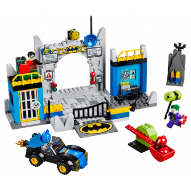 batman: defend the batcave