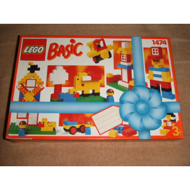 basic building set with gift item
