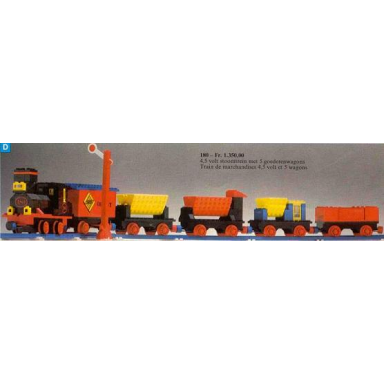 train with 5 wagons and circle of track