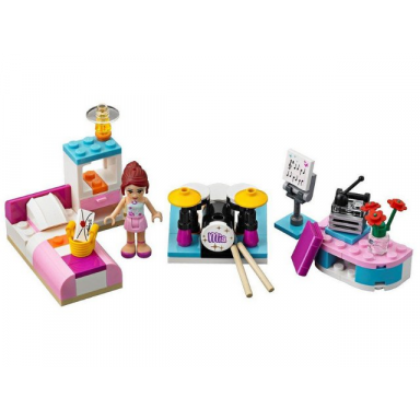mias bedroom