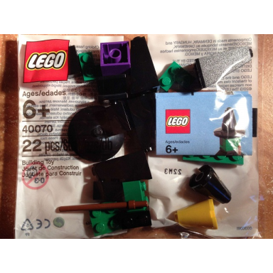 monthly mini model build set - 2013 10 october witch polybag