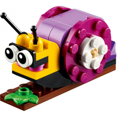 monthly mini model build set - 2018 08 august snail polybag