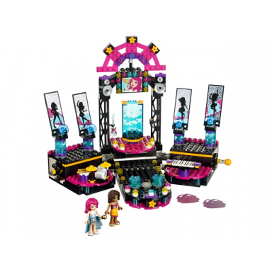 pop star show stage