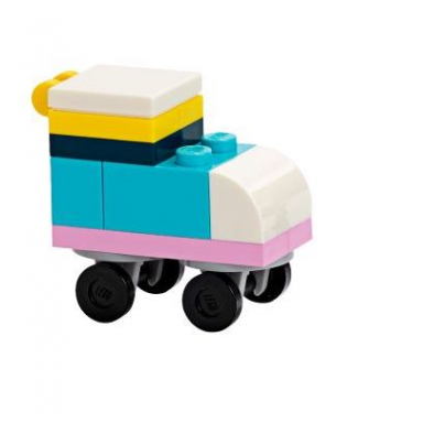 advent calendar 2019 friends day 12 - roller skate tree ornament