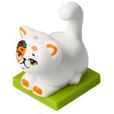 advent calendar 2023 friends day 5 - white cat with holly