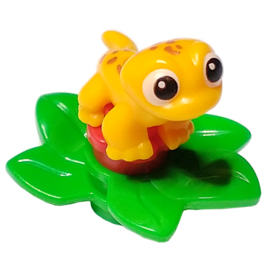 advent calendar 2023 friends day 7 - salamander gecko on holly