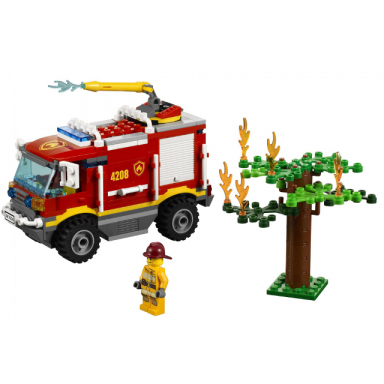 4 × 4 fire truck