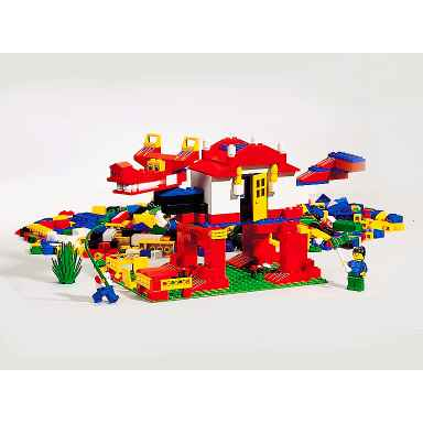 big box play scape