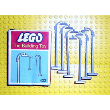 6 street lamps with curved top the building toy