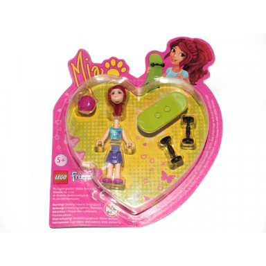mia with skateboard blister pack
