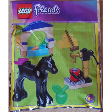 cute foal with feeding station foil pack