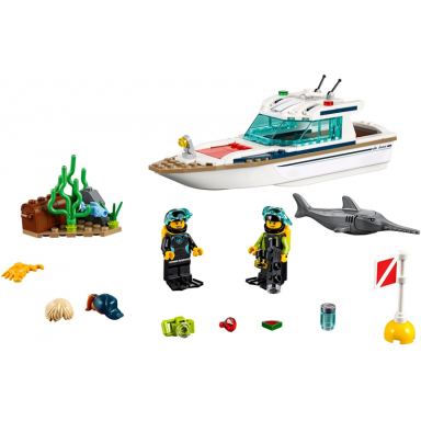 diving yacht