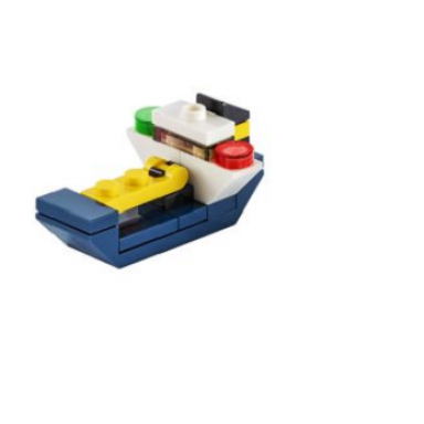 advent calendar 2020 city day 1 - container ship