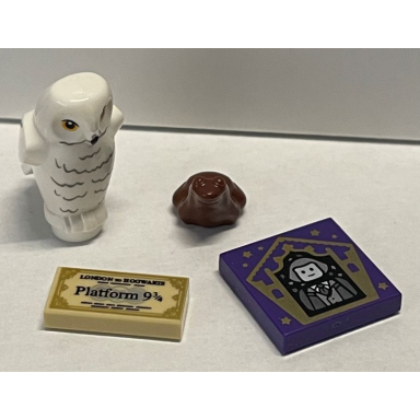 advent calendar 2021 harry potter day 16 - owl 1 random chocolate frog card chocolate frog and train ticket