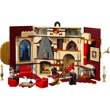 gryffindor house banner