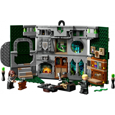 slytherin house banner
