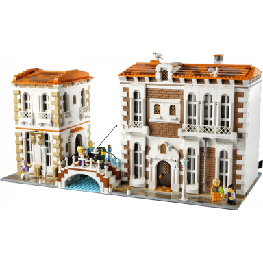 venetian houses