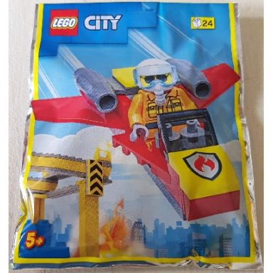firefighter woman with jet foil pack