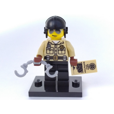 traffic cop series 2 complete set with stand and accessories
