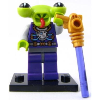 space alien series 3 complete set with stand and accessories