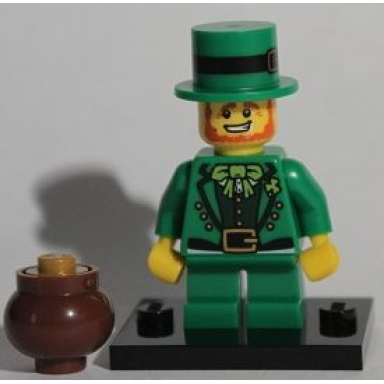 leprechaun series 6 complete set with stand and accessories
