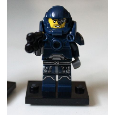 galaxy patrol series 7 complete set with stand and accessories
