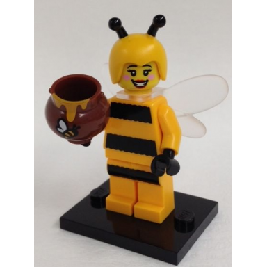 bumblebee girl series 10 complete set with stand and accessories