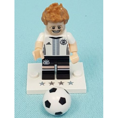 benedikt höwedes deutscher fussball-bund dfb complete set with stand and accessories