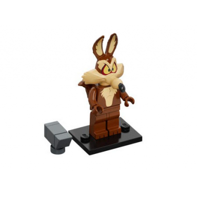 wile e coyote complete set with stand and accessories